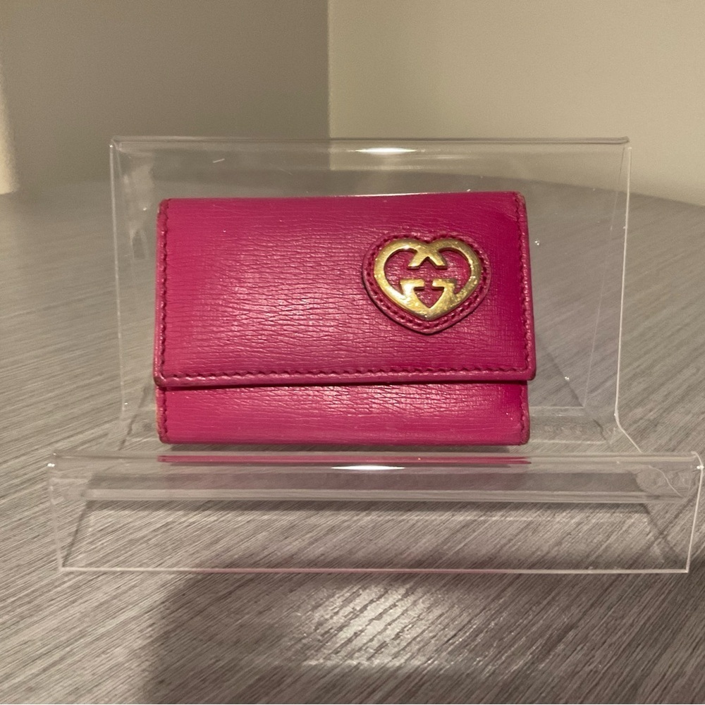 GUCCI Lovely Hearts Pink Leather Key Case